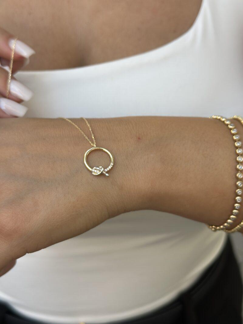 Kreis mit Knoten - Kette mit Anhänger - 585er Gold - Juwelier Di-EL – Bild 7