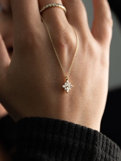 Marquisen Stern - Kette mit Anhänger - 585er Gold - Juwelier Di-EL