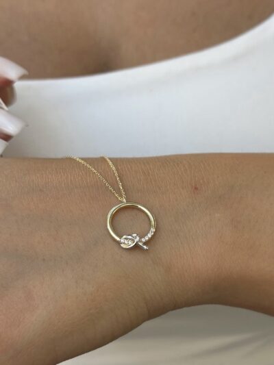 Kreis mit Knoten - Kette mit Anhänger - 585er Gold - Juwelier Di-EL