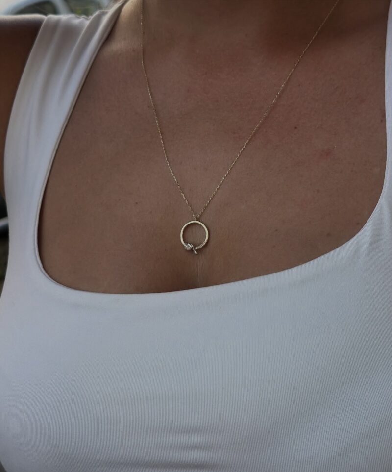 Kreis mit Knoten - Kette mit Anhänger - 585er Gold - Juwelier Di-EL – Bild 2