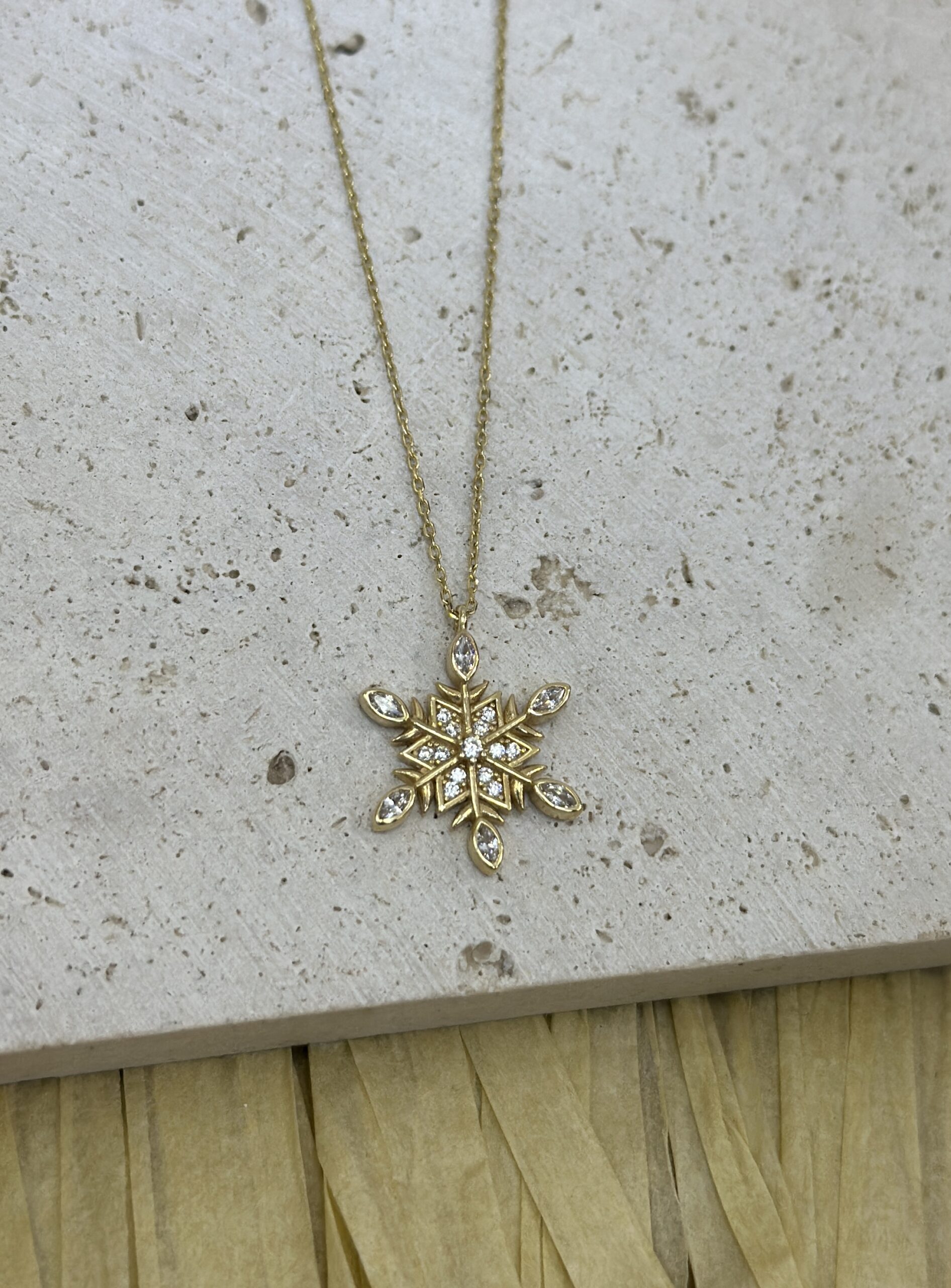 Schneeflocken Anhänger- Kette mit Anhänger - 585er Gold - Juwelier Di-EL – Bild 2