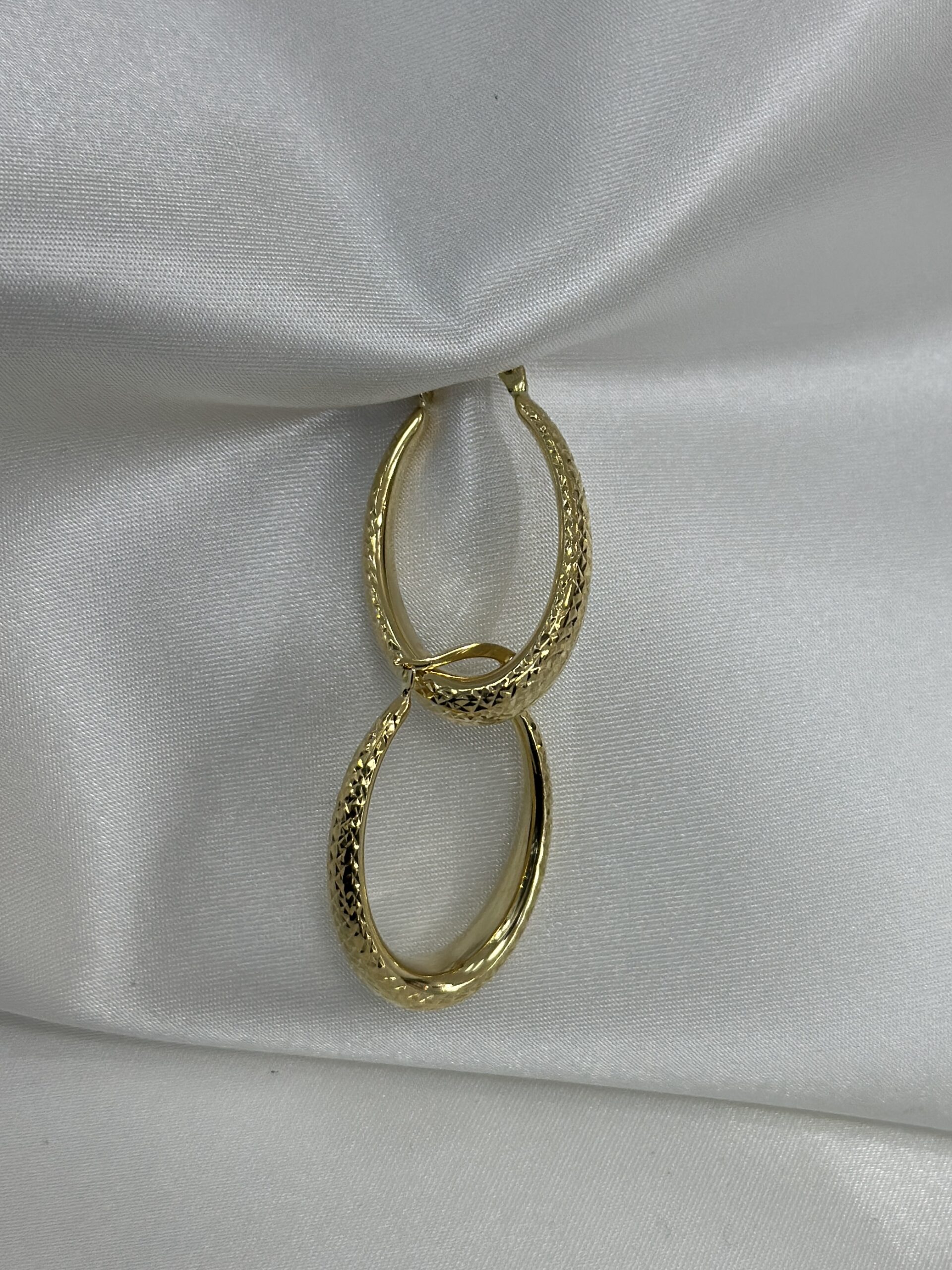 Ovaler Dorika Creole -Ohrring - 585er Gold - Juwelier Di-EL