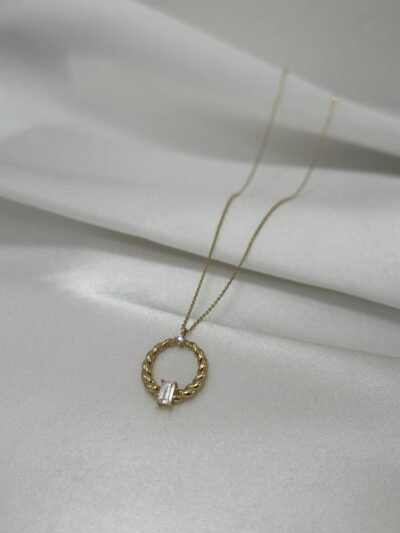 Gedrehter Kreis mit Baguette- Kette mit Anhänger - 585er Gold - Juwelier Di-EL