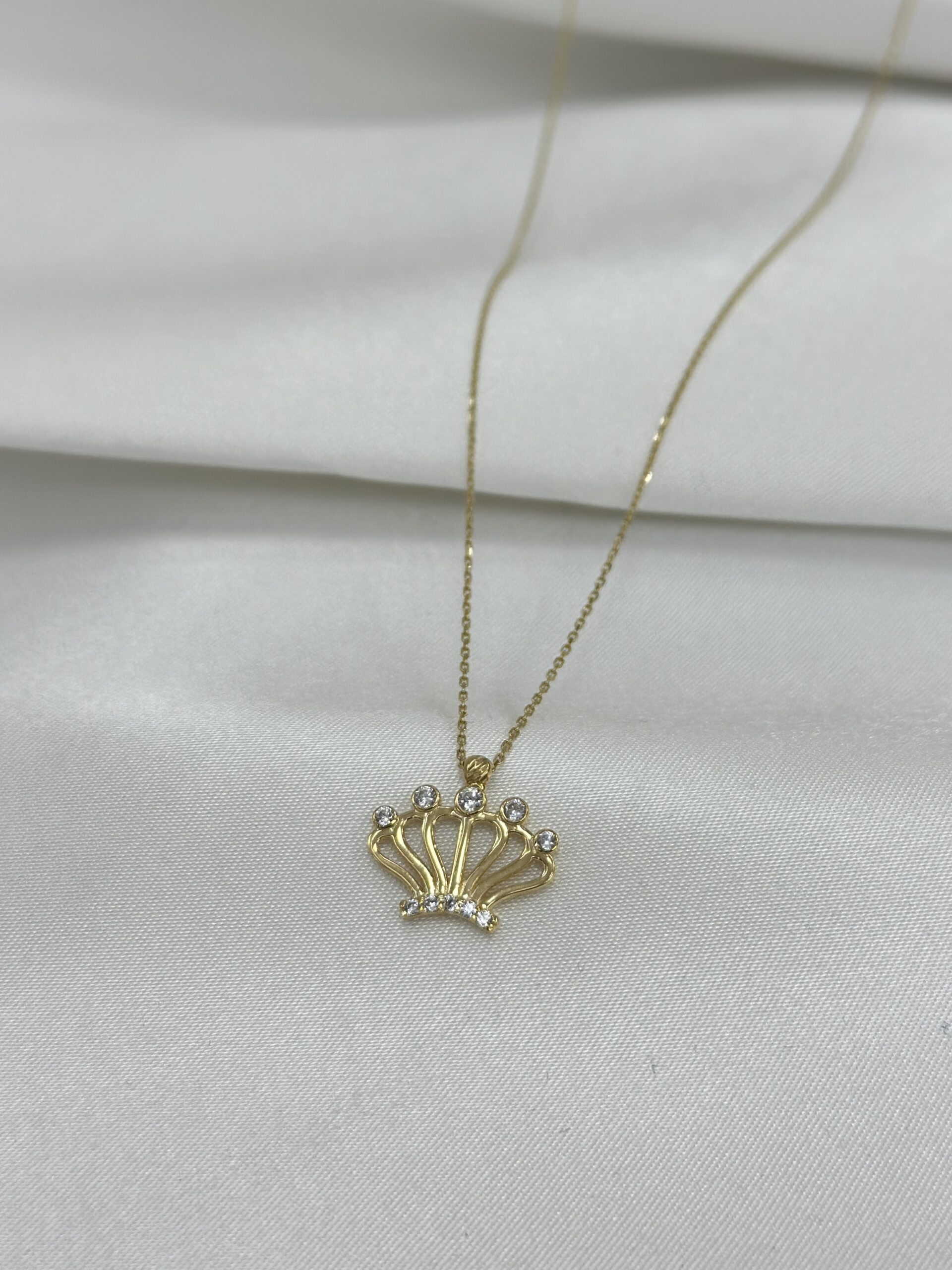 Krone Royal - Kette mit Anhänger - 585er Gold - Juwelier Di-EL