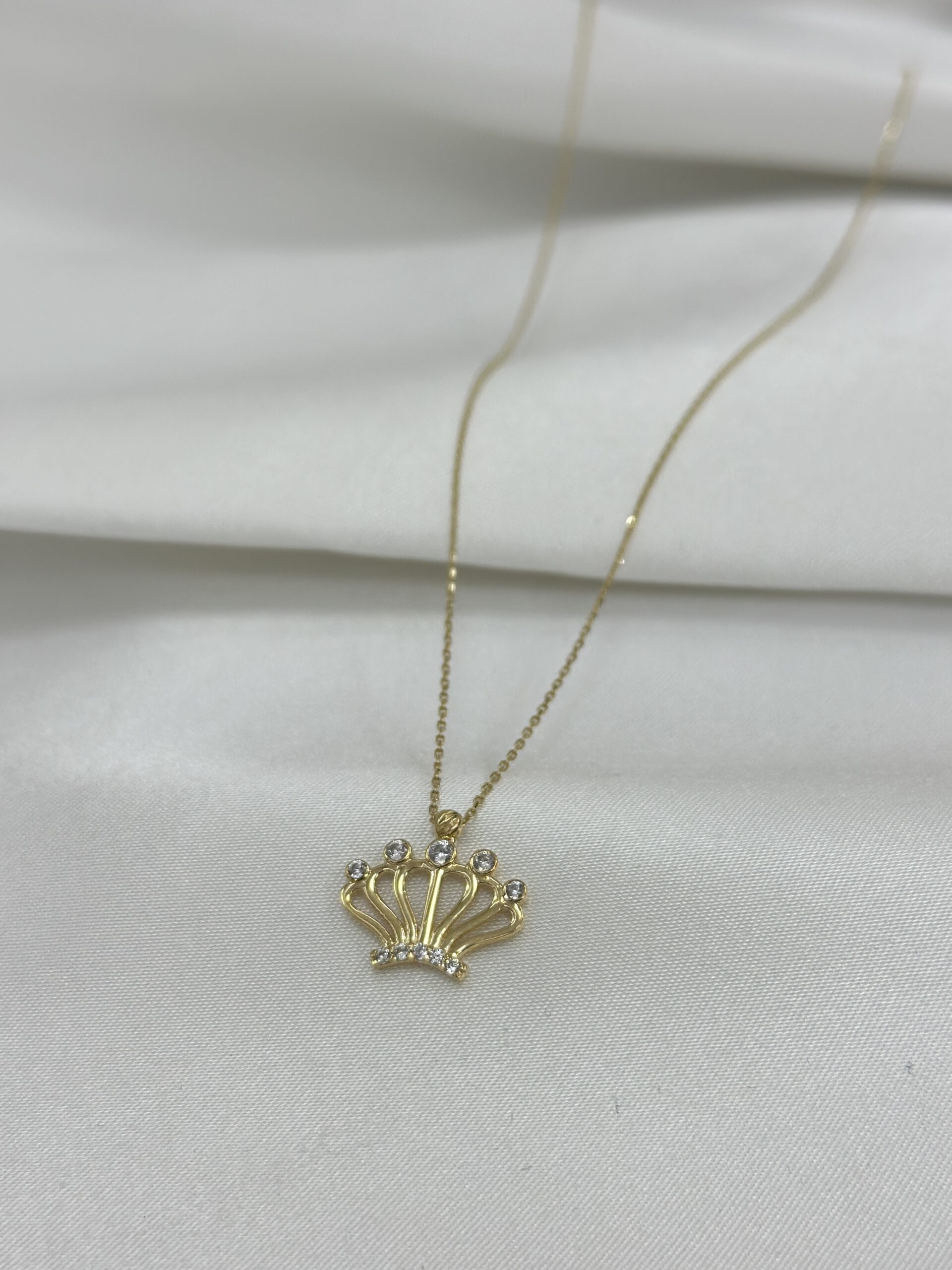 Krone Royal - Kette mit Anhänger - 585er Gold - Juwelier Di-EL – Bild 2